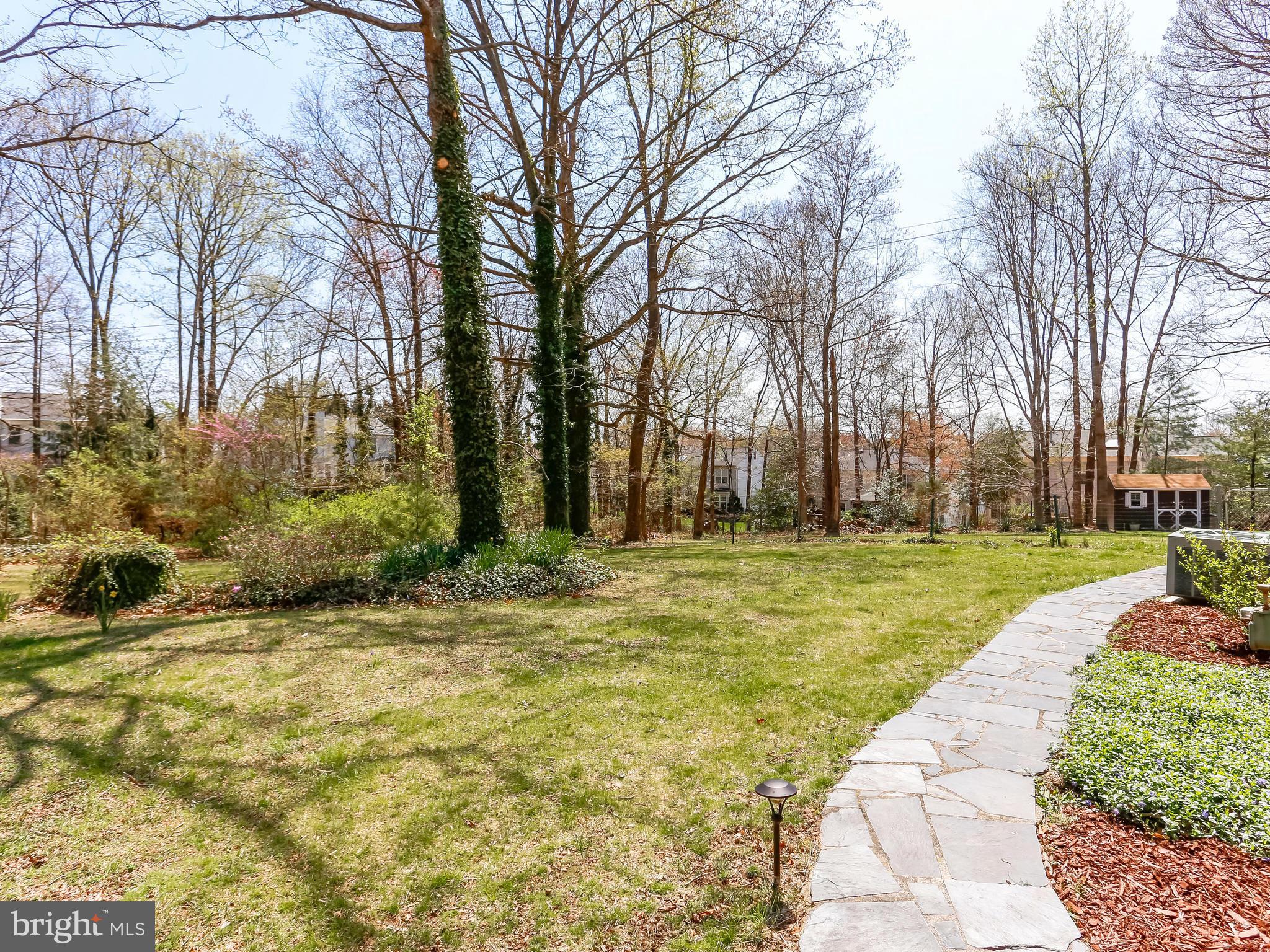 2635 Omisol Road Woodbridge, VA 22192 - Photo 5 of 30 Exterior (General)
