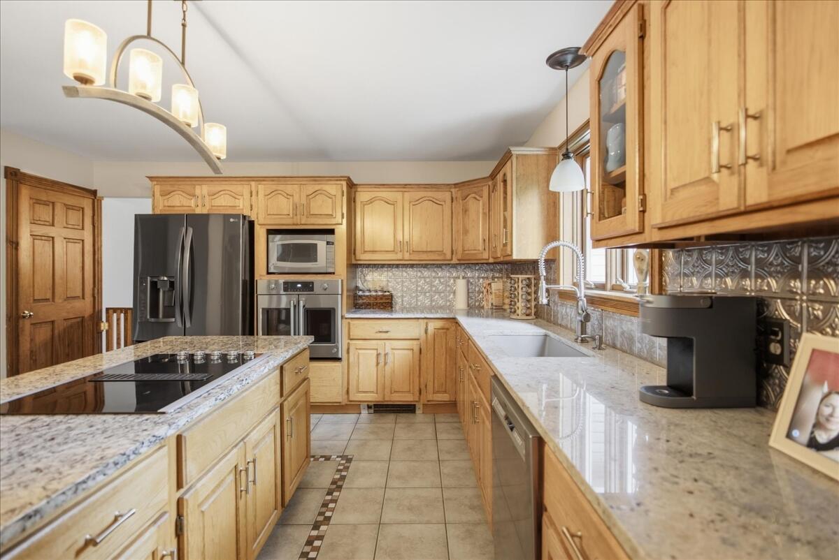 897 Main Street Wayne, ME 04284 - Photo 9 of 157 105-Kitchen-08