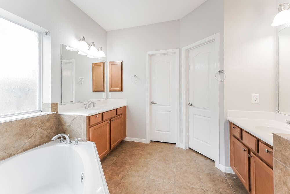 2531 Crystal Shore Drive Rosharon, TX 77583 - Photo 14 of 17