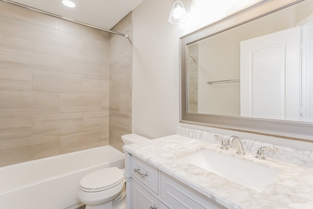 2531 Crystal Shore Drive Rosharon, TX 77583 - Photo 16 of 17