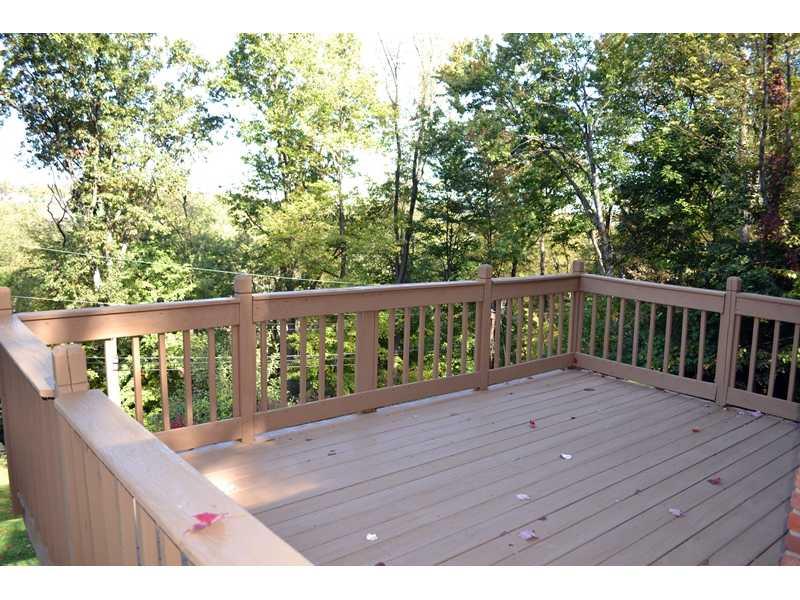 27 Thornridge Road Pittsburgh, PA 15237 - Photo 21 of 25 Patio/Deck.