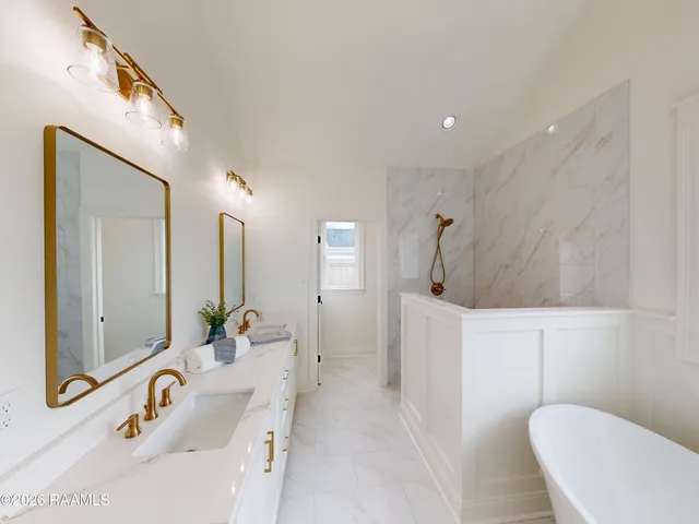 $422,300 | 114 Spring Meadow Drive, Broussard, LA 70518