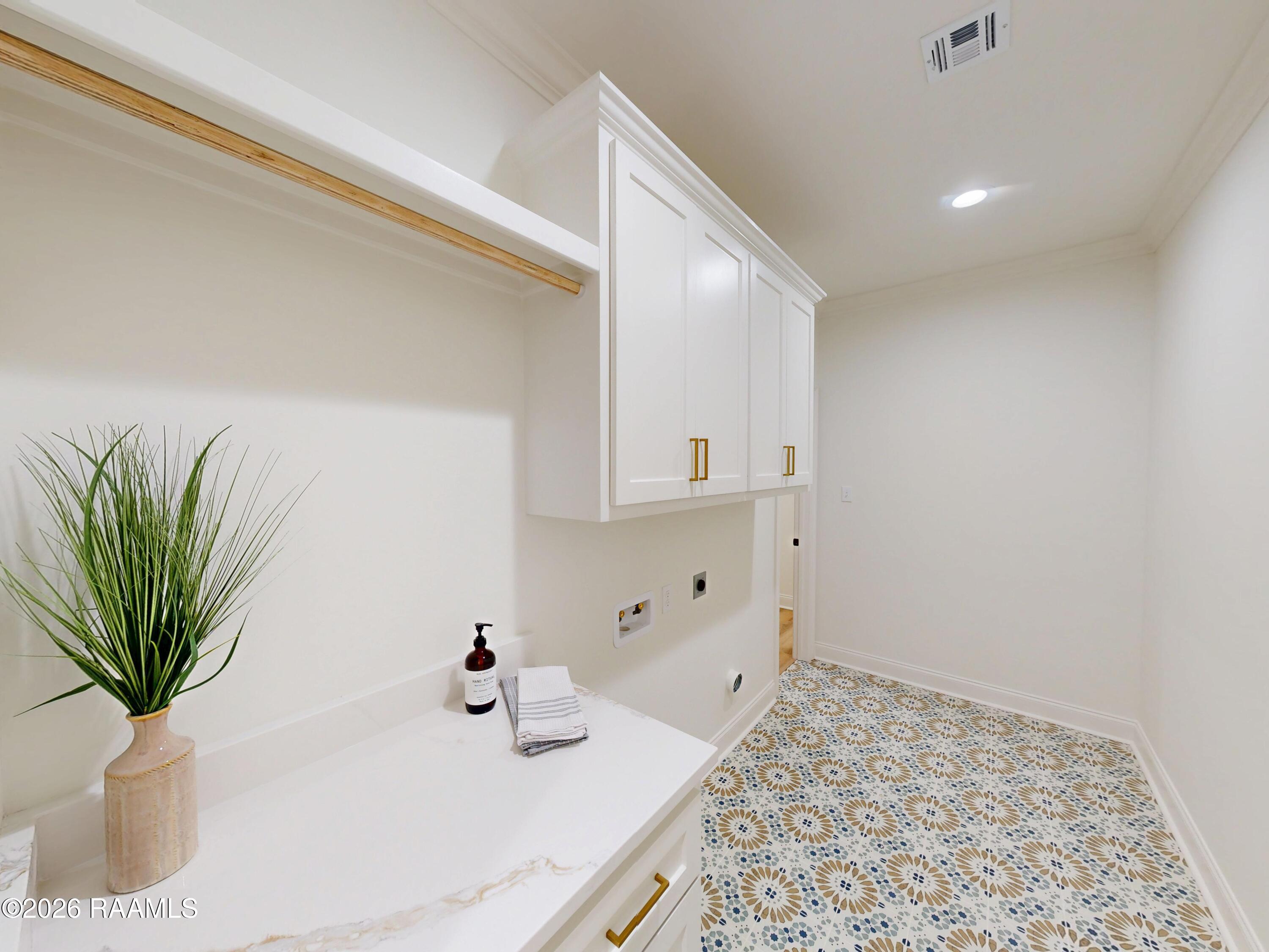 114 Spring Meadow Drive Broussard, LA 70518 - Photo 16 of 29 Laundry Room