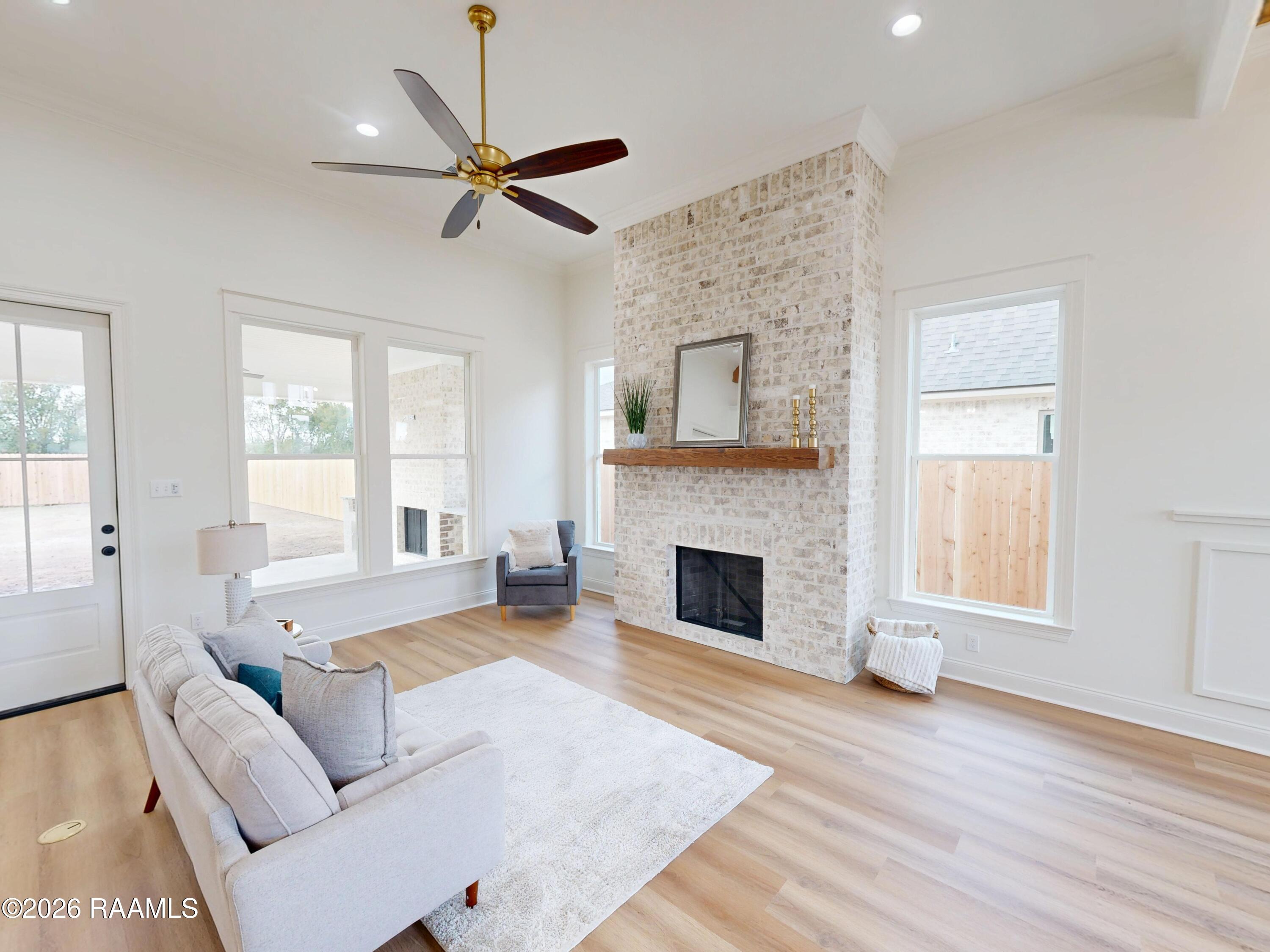 114 Spring Meadow Drive Broussard, LA 70518 - Photo 8 of 29 Living Room