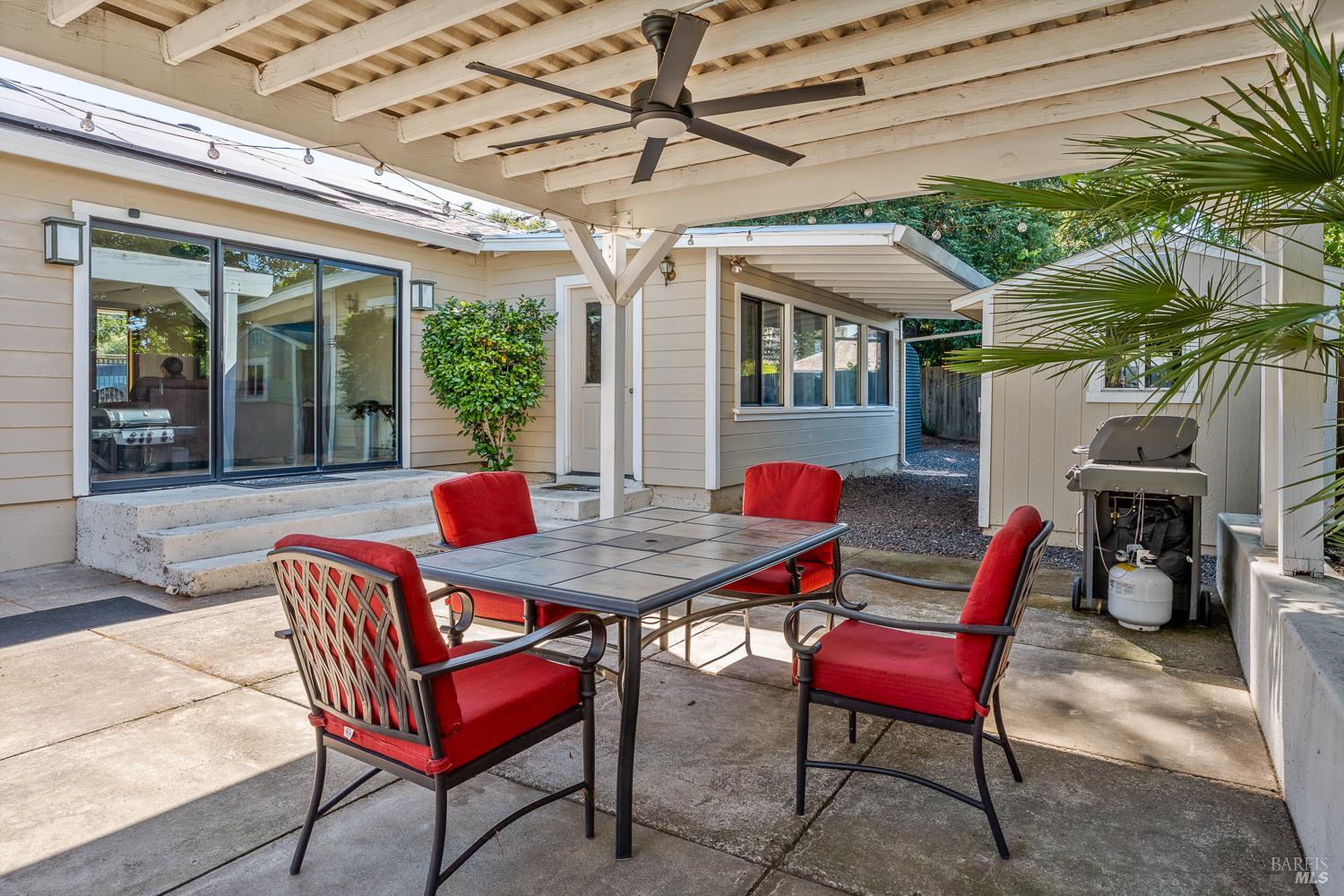 2260 Old River Road Ukiah, CA 95482 - Photo 10 of 29 a patio with a table and chairs
