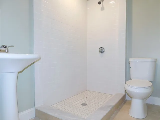 $3,700 | 10 Roxbury Street, Unit 5, Boston, MA 02119