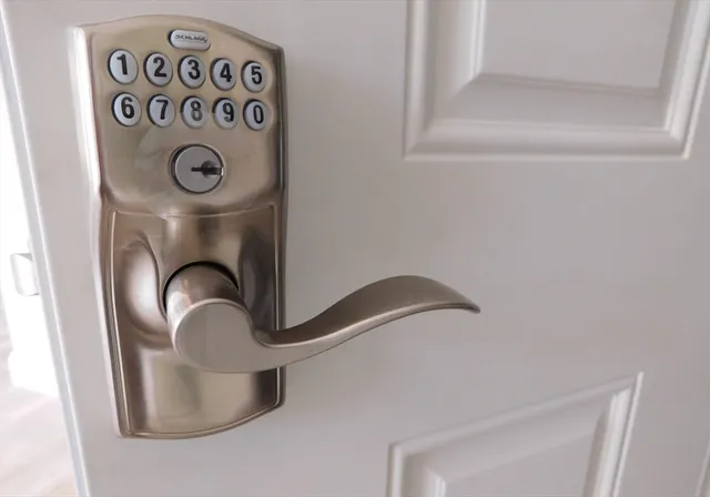 $3,700 | 10 Roxbury Street, Unit 5, Boston, MA 02119