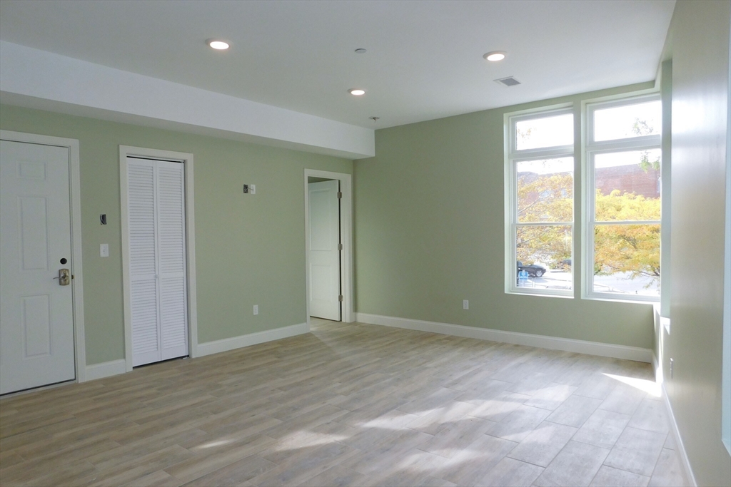 10 Roxbury Street, Unit 5 Boston, MA 02119 - Photo 6 of 17