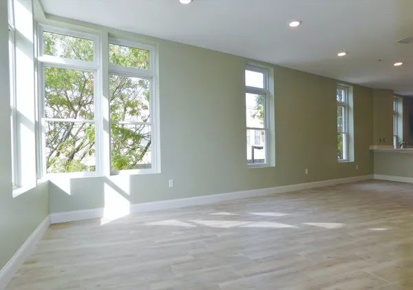 $3,700 | 10 Roxbury Street, Unit 5, Boston, MA 02119