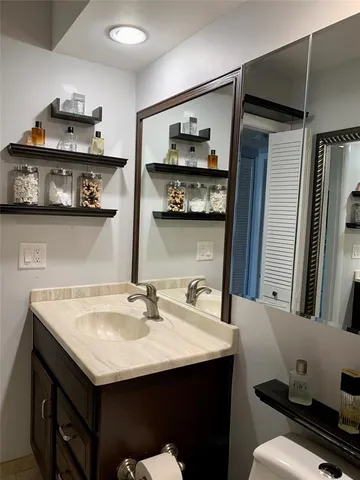 $219,500 | 1901 North Andrews Avenue, Unit 111, Wilton Manors, FL 33311