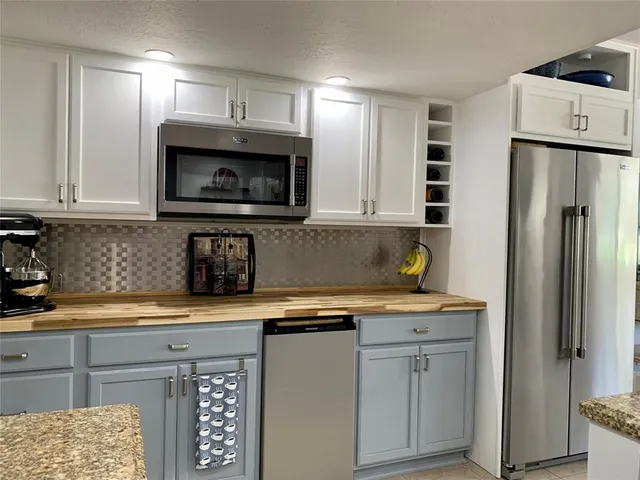 $219,500 | 1901 North Andrews Avenue, Unit 111, Wilton Manors, FL 33311