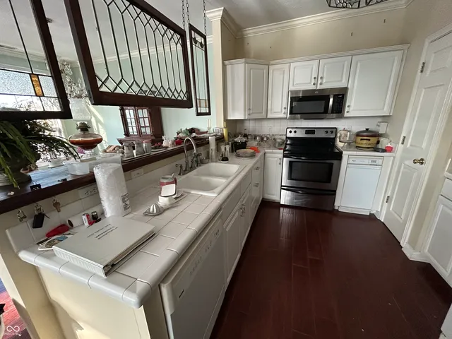 $469,500 | 11239 Fonthill Drive, Indianapolis, IN 46236