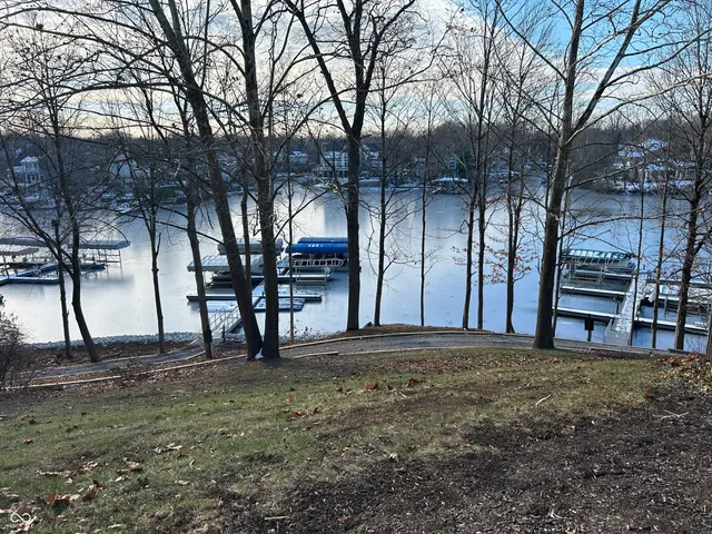 $469,500 | 11239 Fonthill Drive, Indianapolis, IN 46236