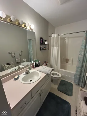 $469,500 | 11239 Fonthill Drive, Indianapolis, IN 46236