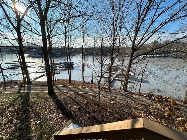 $469,500 | 11239 Fonthill Drive, Indianapolis, IN 46236