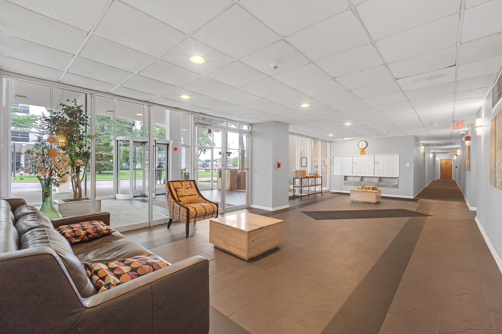 9001 Golf Road, Unit 10F Des Plaines, IL 60016 - Photo 17 of 25 Gallery Image 17