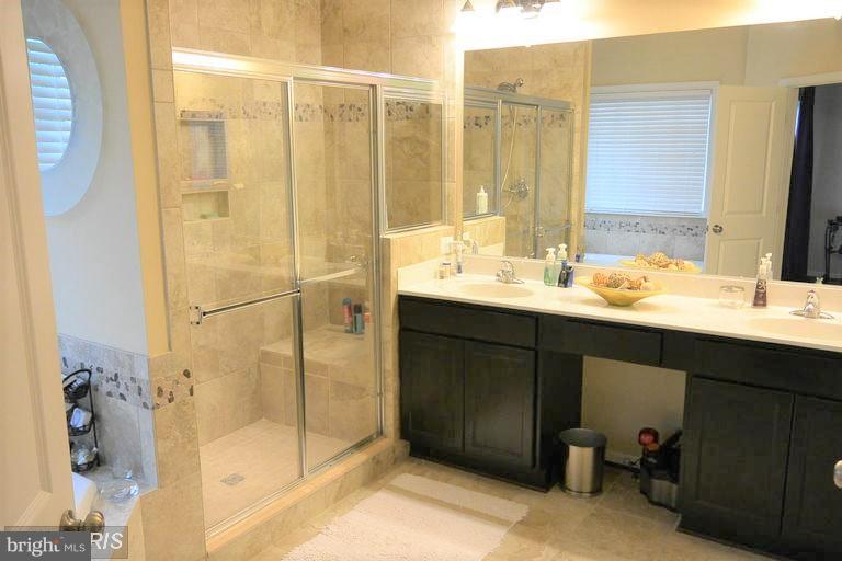 242 Short Branch Road Stafford, VA 22556 - Photo 13 of 30 Bath (Master)