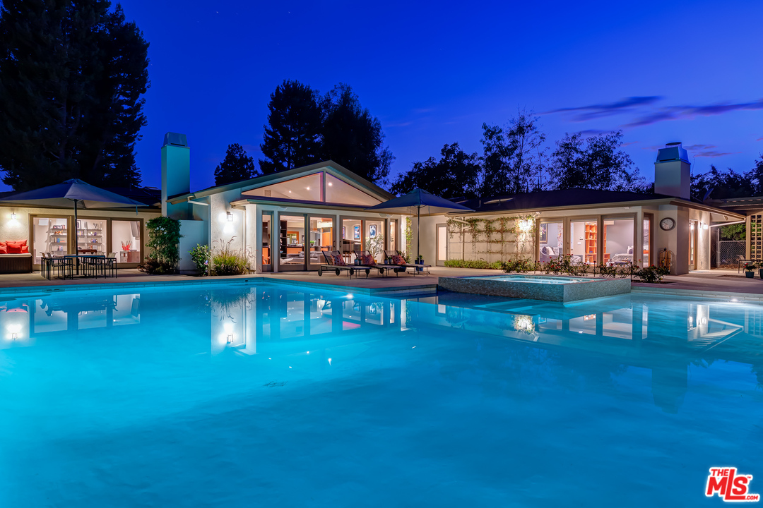 16231 Meadow Ridge Way Encino, CA 91436 - Photo 53 of 53 Gallery Image 53