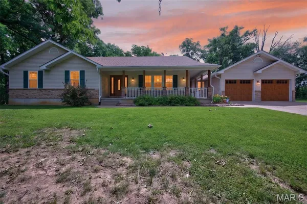 $480,000 | 2101 Deer Run Meadows, Troy, MO 63379