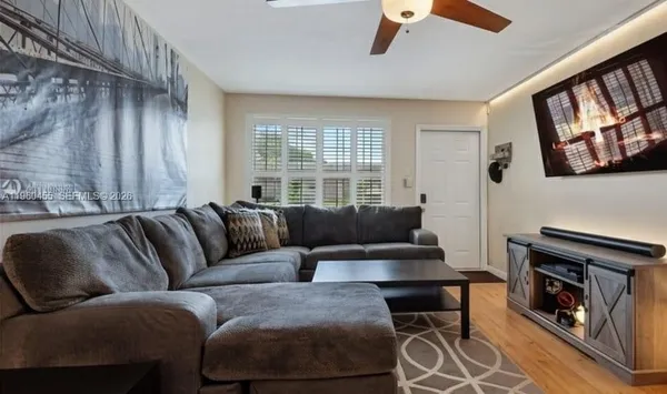 $320,000 | 8069 Southwest 19th Court, Davie, FL 33324