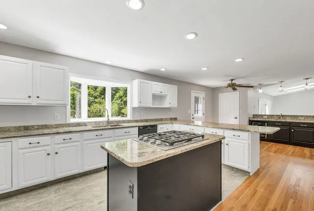 $725,000 | 5 Sullivan Drive, Bow, NH 03304