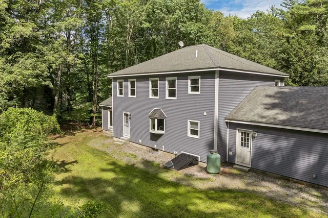 $725,000 | 5 Sullivan Drive, Bow, NH 03304