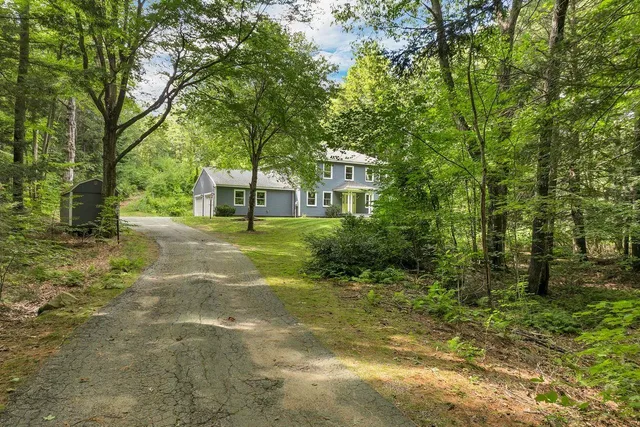 $725,000 | 5 Sullivan Drive, Bow, NH 03304