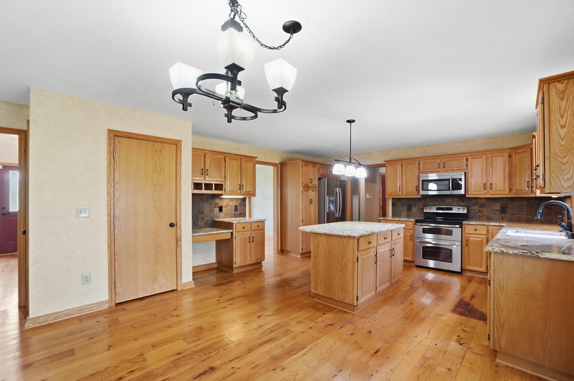 3381 York Road Southwest Pataskala, OH 43062 - Photo 32 of 94 154