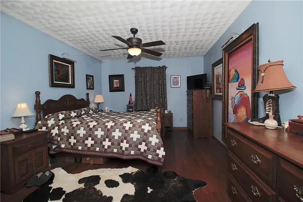 $525,000 | 33670 Southeast 31st Highway, Kincaid, KS 66039