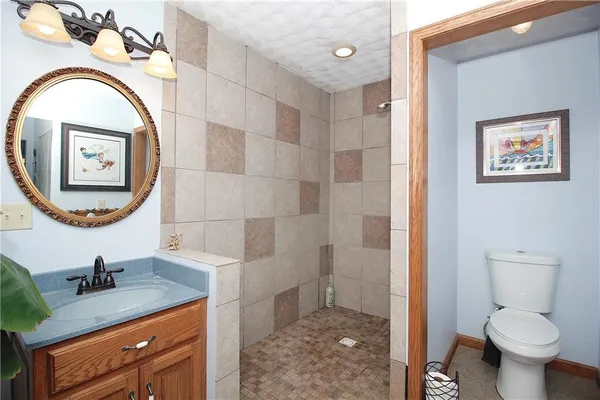 $525,000 | 33670 Southeast 31st Highway, Kincaid, KS 66039