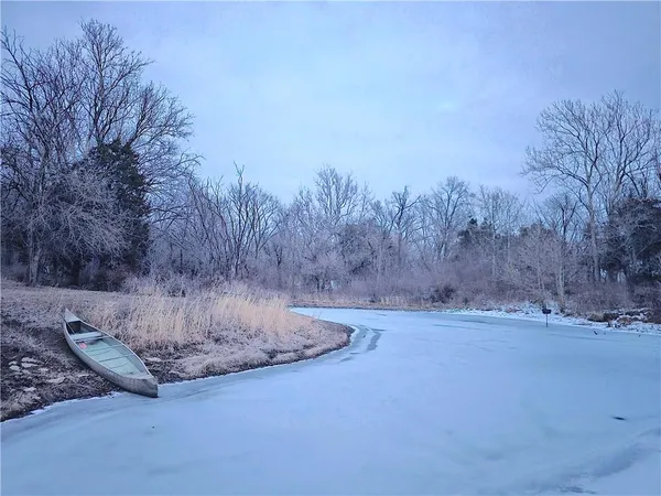 $525,000 | 33670 Southeast 31st Highway, Kincaid, KS 66039