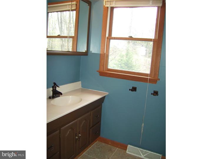2174 Kepler Road Pottstown, PA 19464 - Photo 22 of 24 Gallery Image 22