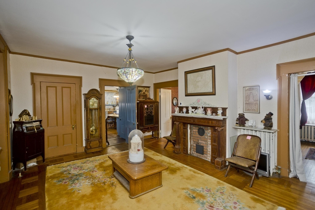2 Crescent Hill Springfield, MA 01105 - Photo 17 of 42