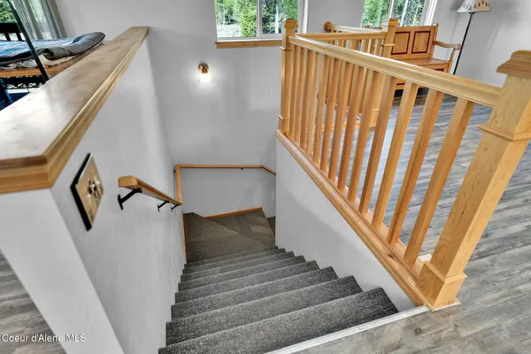$1,275,000 | 386 Ursa Lane, Priest River, ID 83856