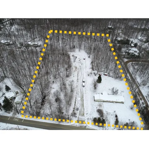 $1,500,000 | 15655 Locke Road, Lakeside, MI 49116