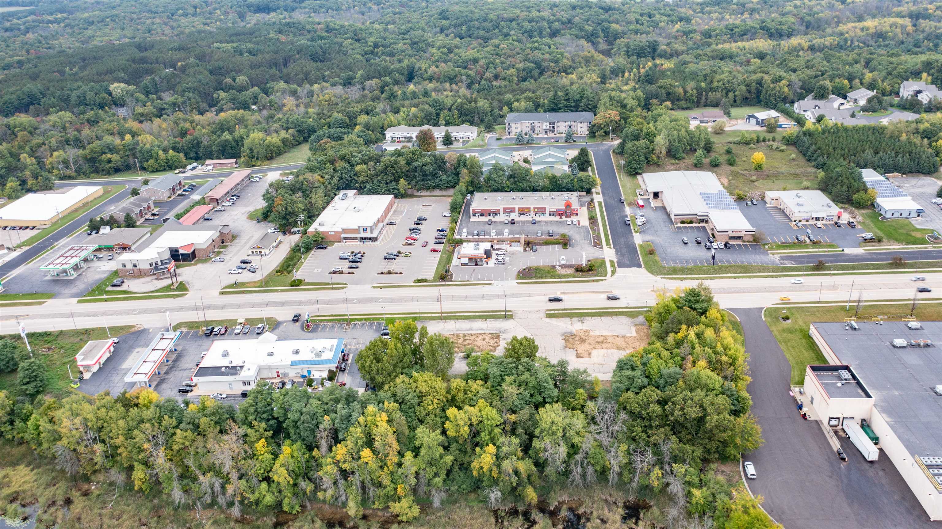 1015 West Fulton Street Waupaca, WI 54981 - Photo 7 of 13