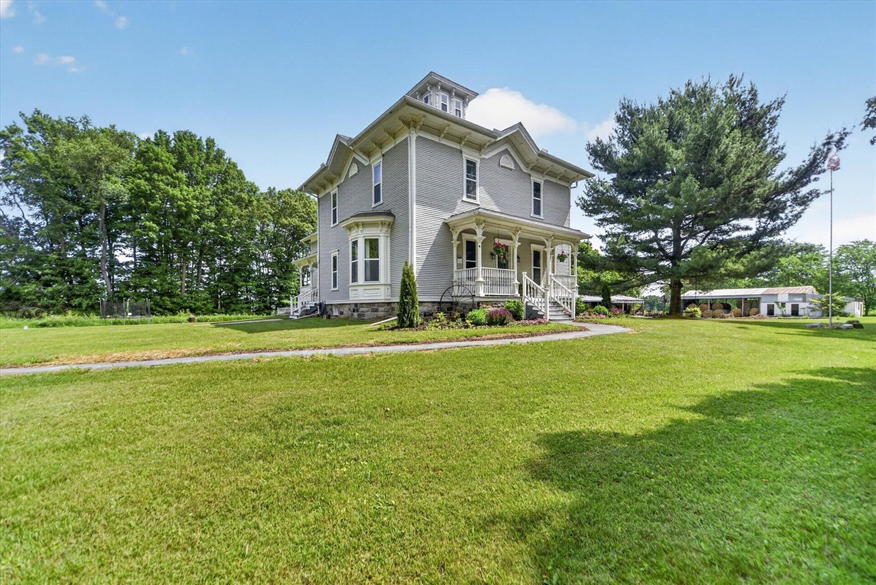 13550 Devereaux Road Albion, MI 49224 - Photo 4 of 46