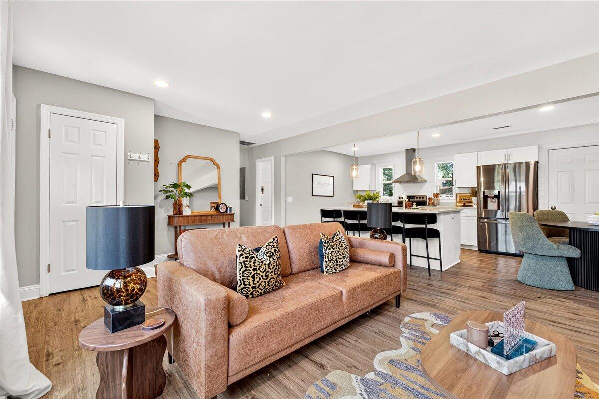 712 Longfellow Road Charleston, SC 29407 - Photo 3 of 38 17-DSC03923