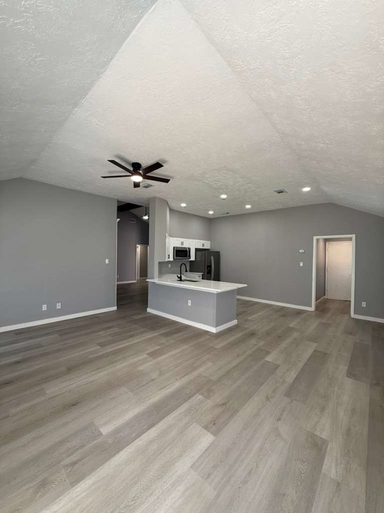 1019 Western Springs Drive Katy, TX 77450 - Photo 5 of 13
