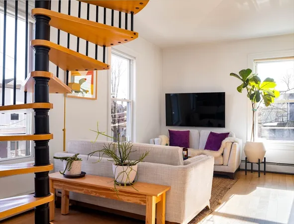 $548,000 | 4 Webster Street, Unit 3, Somerville, MA 02145