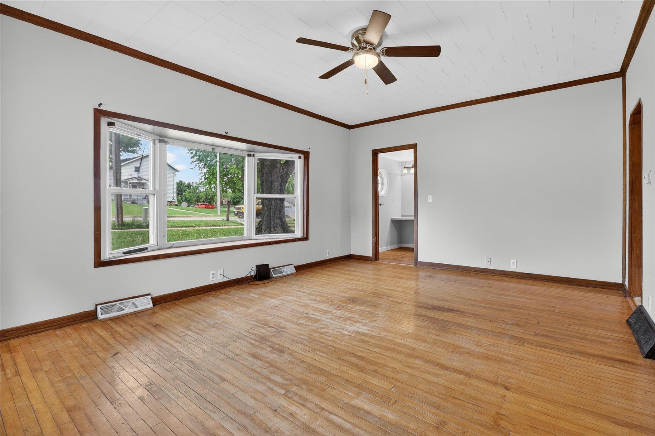 305 South John Paul Road Milton, WI 53563 - Photo 10 of 57