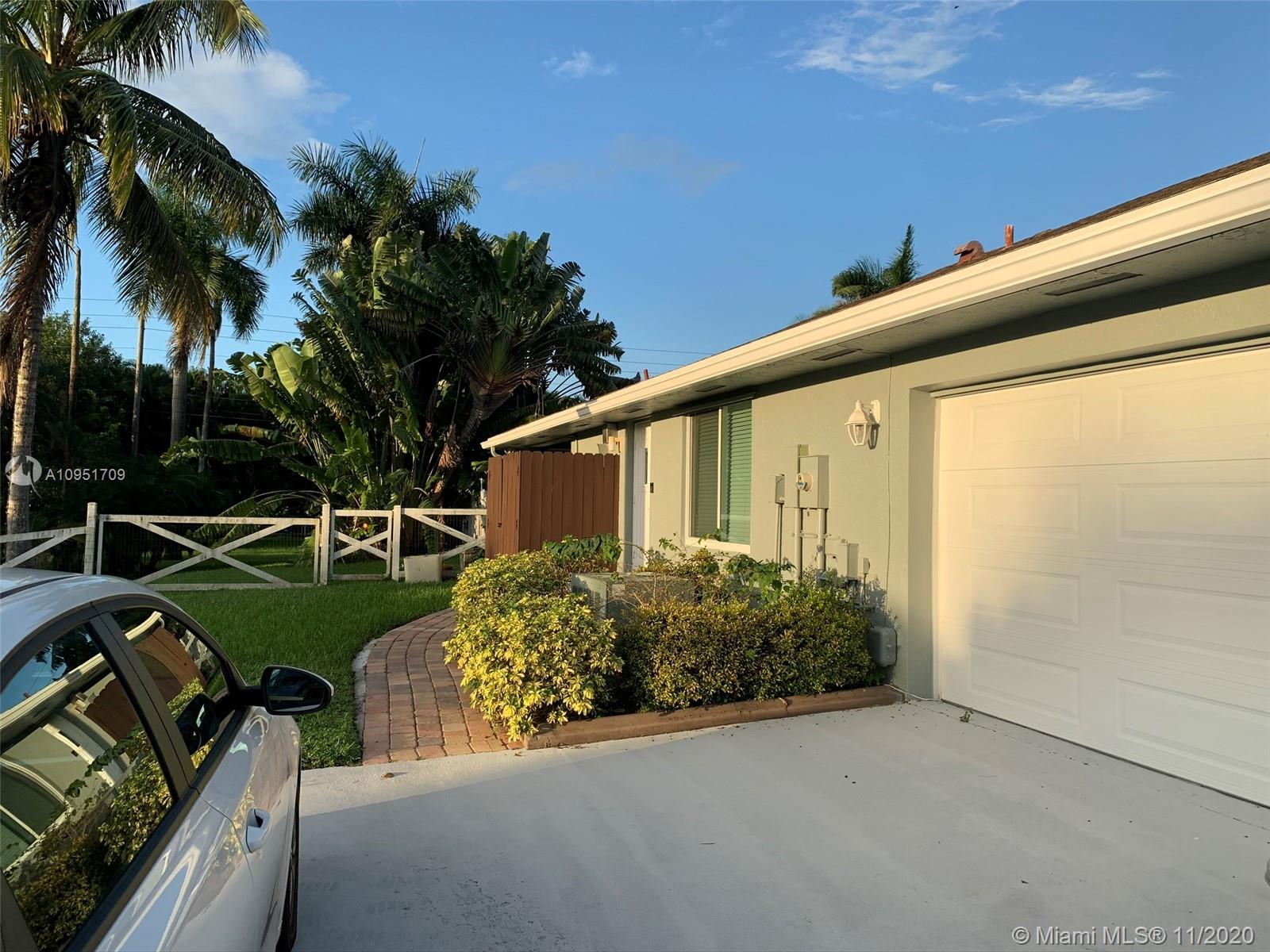 20221 Southwest 48th Street Southwest Ranches, FL 33332 - Photo 2 of 10