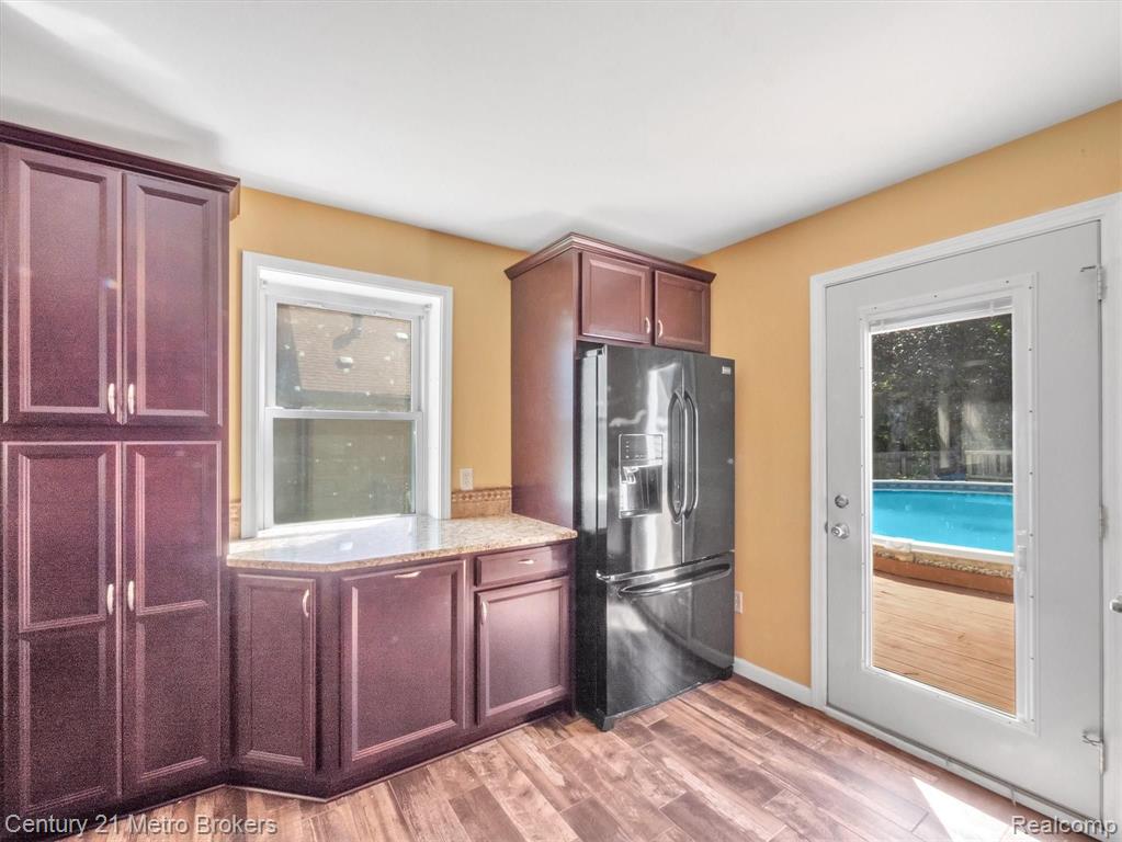 4421 Center Road Flint, MI 48506 - Photo 13 of 39 Gallery Image 13