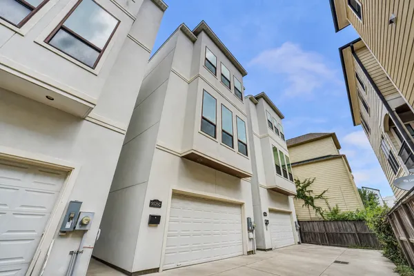 $449,000 | 5526 Darling Street, Unit C, Houston, TX 77007
