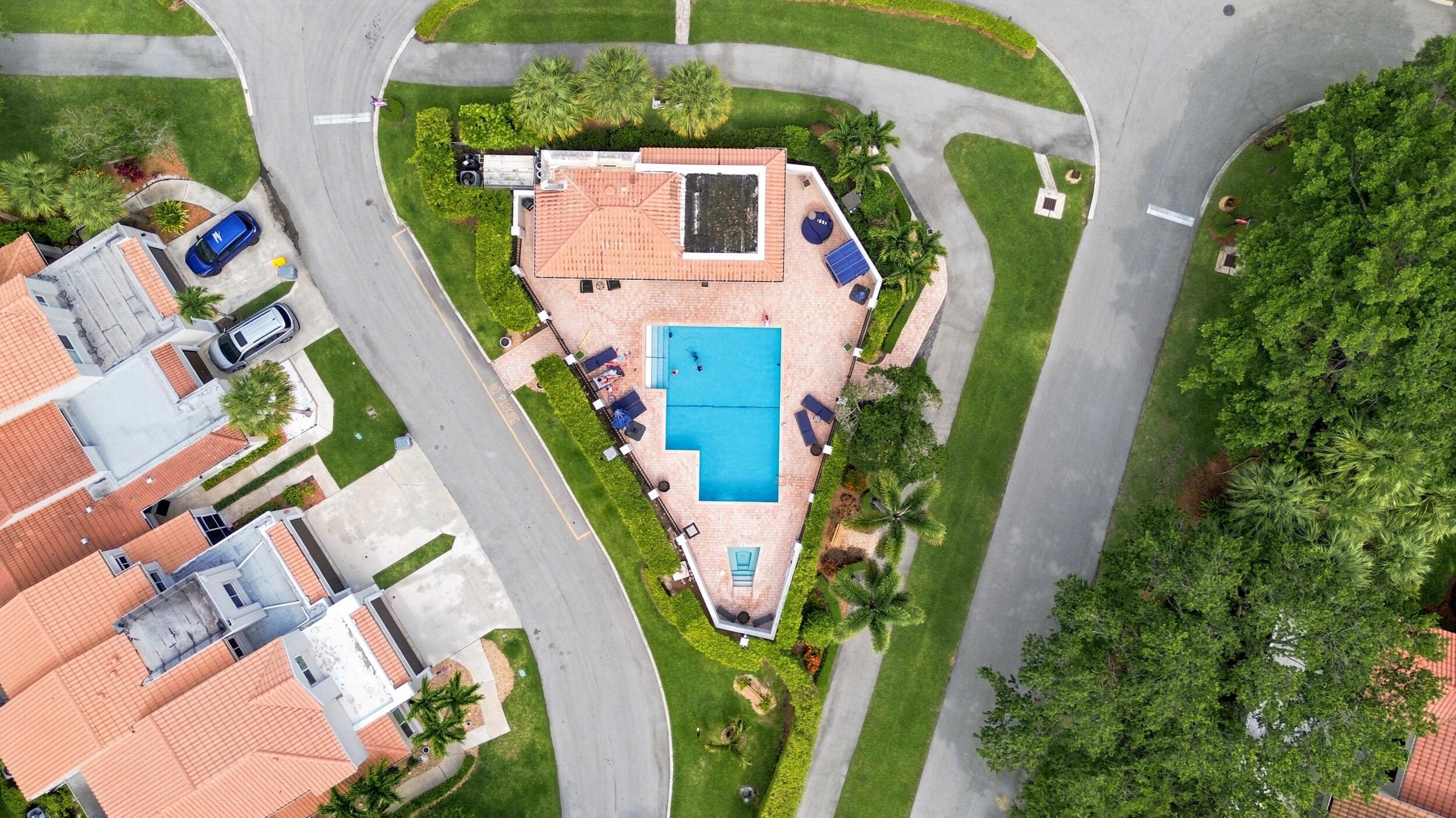 10432 Lake Vista Circle Boca Raton, FL 33498 - Photo 33 of 40 66_10432_lake_vista_cir_boca_raton_fl_33