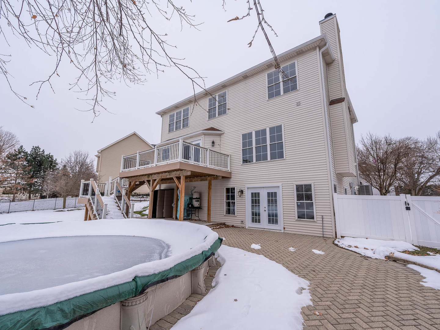 975 Merbach Court Carol Stream, IL 60188 - Photo 27 of 28 a front view of a house with a yard
