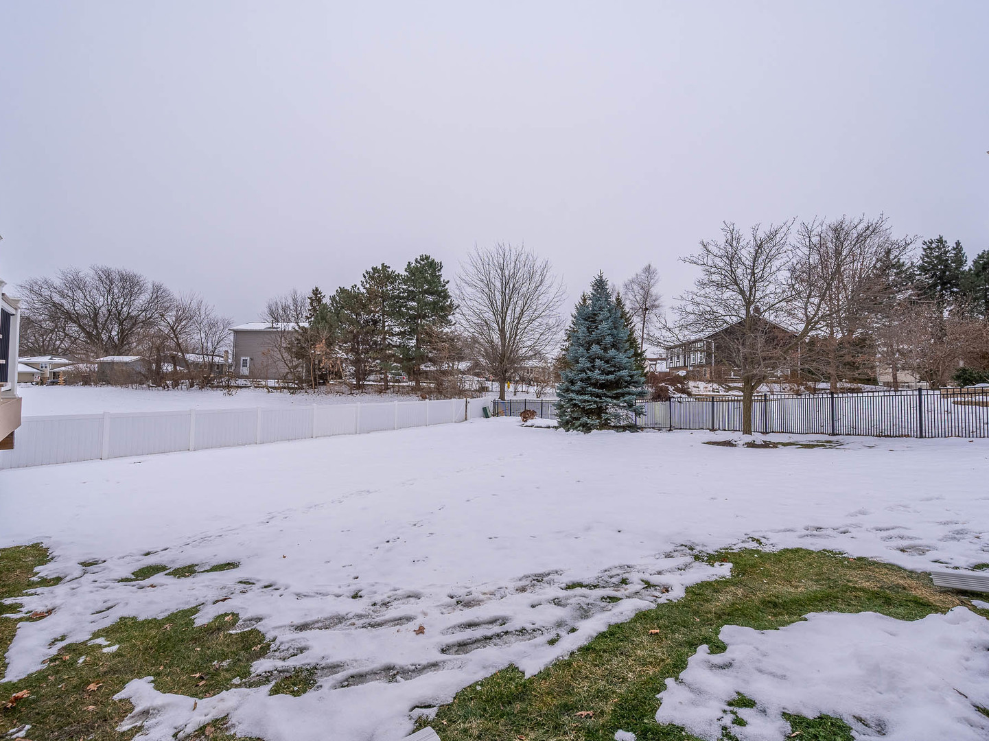 975 Merbach Court Carol Stream, IL 60188 - Photo 28 of 28 a view of road and yard