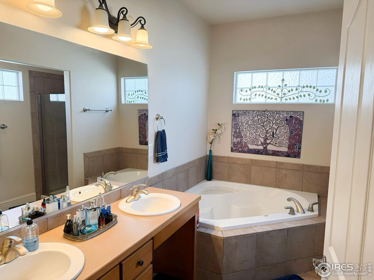 3016 68th Avenue Greeley, CO 80634 - Photo 11 of 21 Primary bathroom