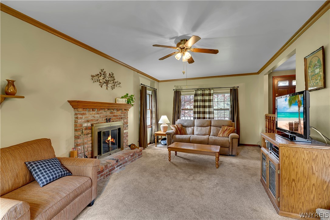 100 3 Rod Road Alden, NY 14004 - Photo 11 of 40 Living Room
