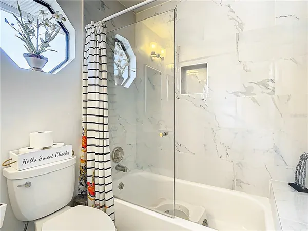 $2,000,000 | 5852 Medinah Way, Orlando, FL 32819